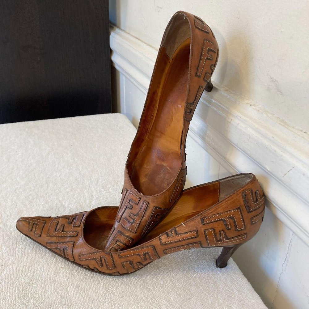 VINTAGE Fendi Size 6.5 US/ 36.5 EU Leather…